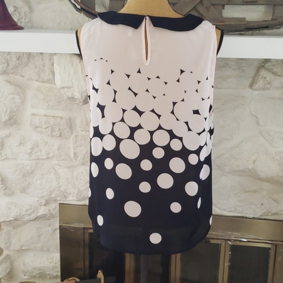 Top - Picture 2 of 5